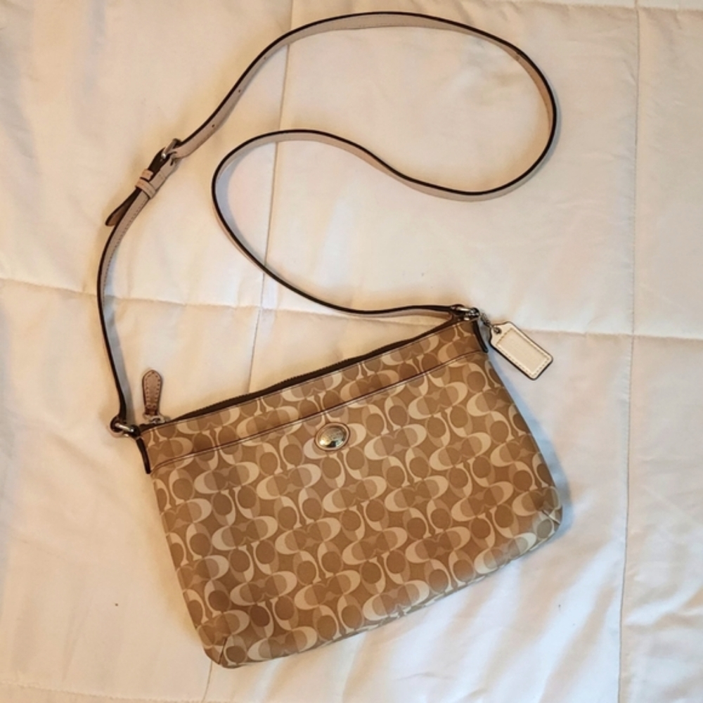 COACH Signature Monogram Three Toned Tan/Cream/White Medium Crossbody y2k